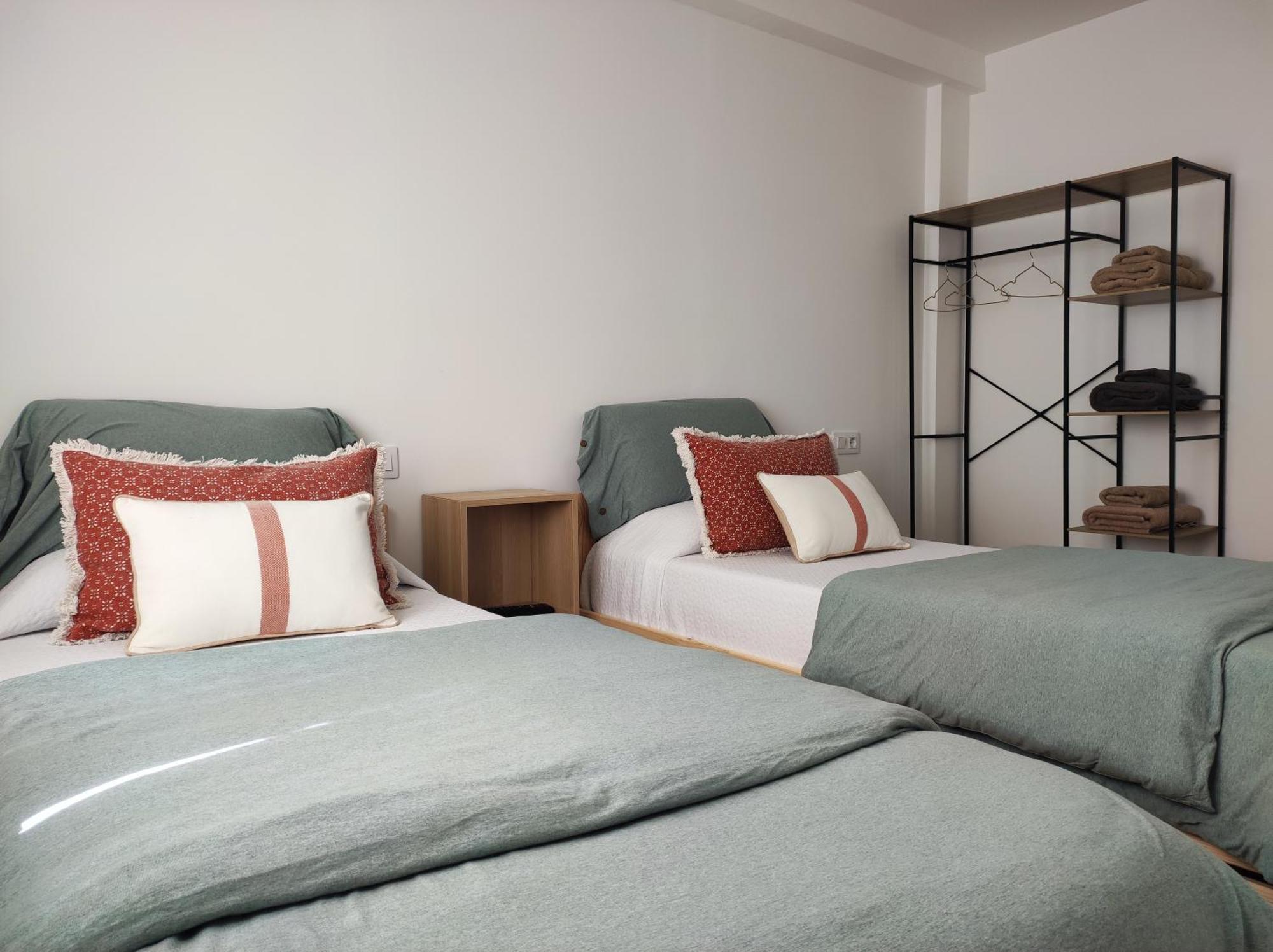 Apartamentos La Casa Del Maestro Alhama De Aragon Ruang foto